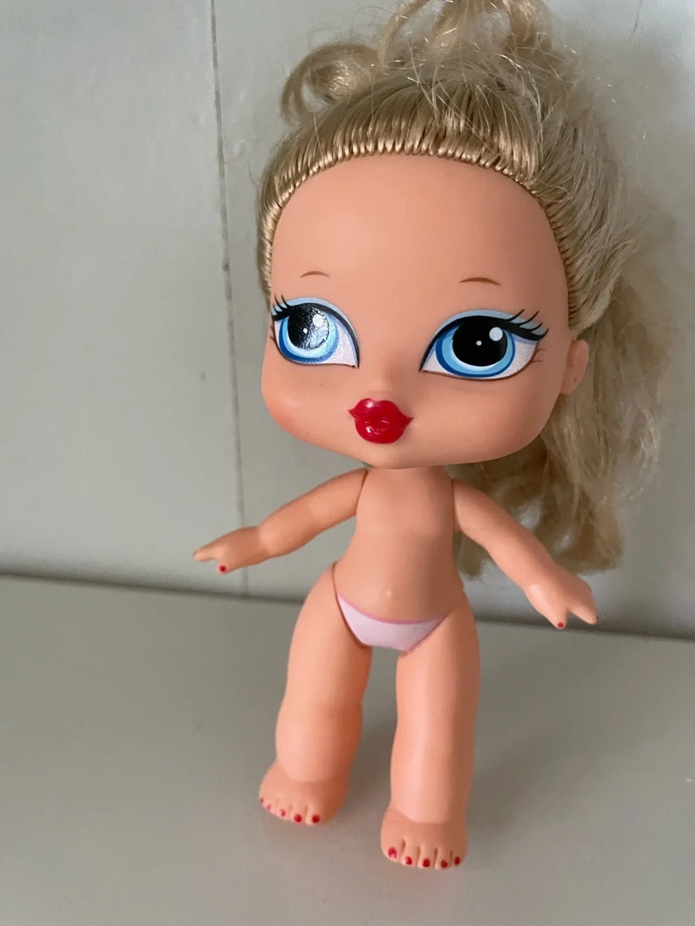 Vintage cloe Bratz bay doll